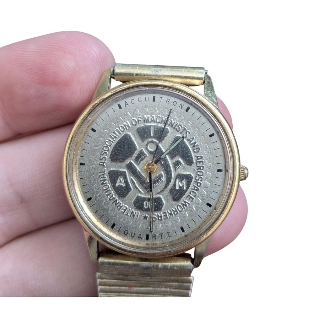 Bulova Accutron IAM Union Watch Gold Tone Quartz Speidel Band 33mm Machinists - Picture 2 of 7
